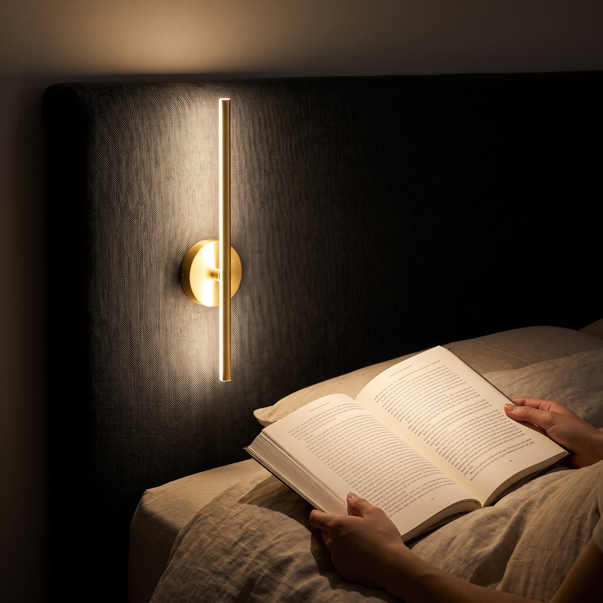 Applique murale LED design sans fil rechargeable, fixation magnétique, intensité réglable, batterie intégrée | LISERÉ