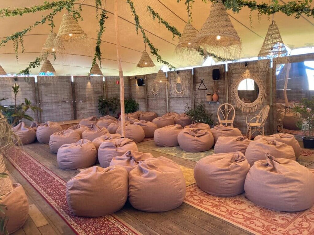 poufs rose Image