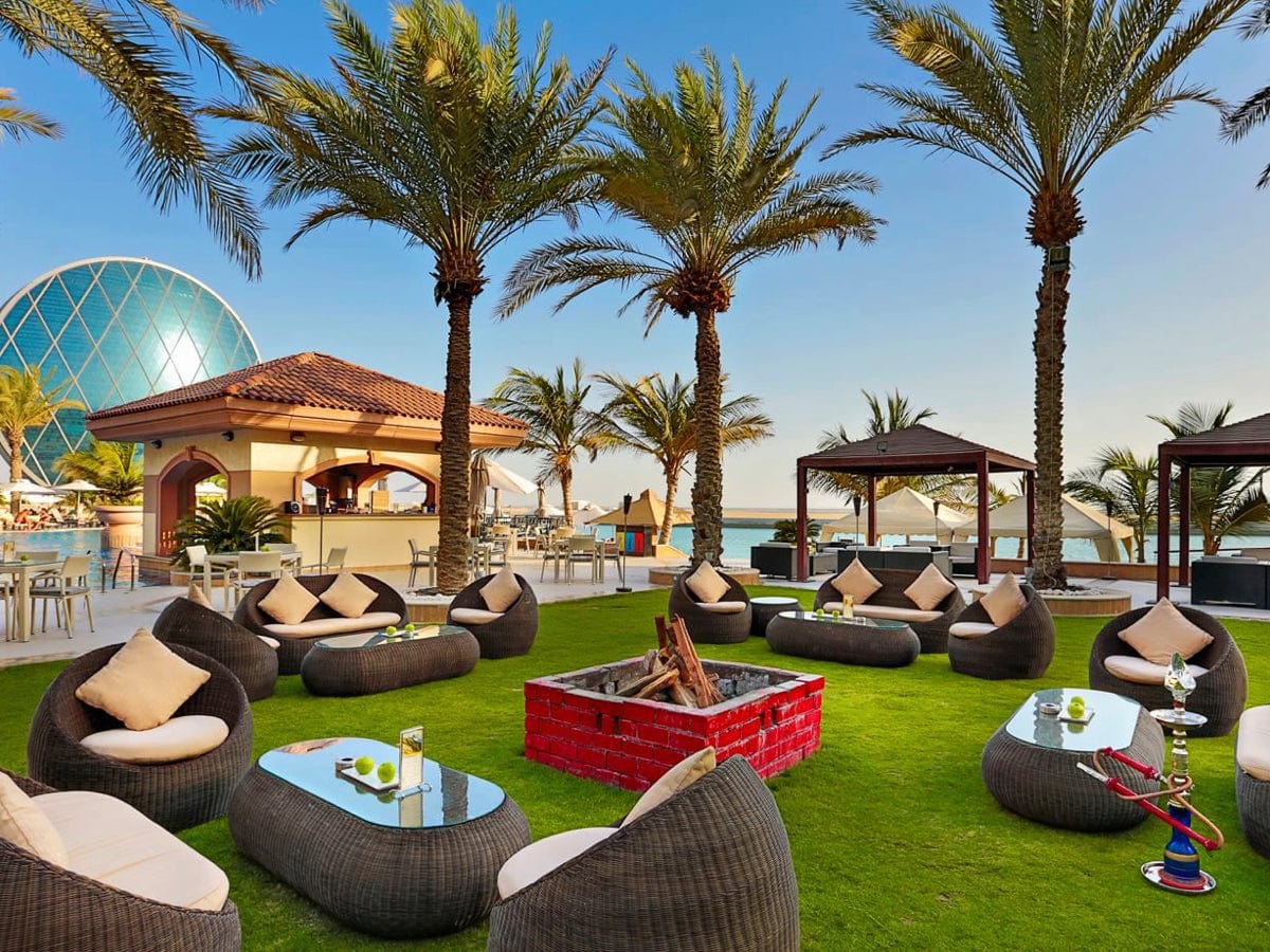 pouf dans un complex hotelier  Image