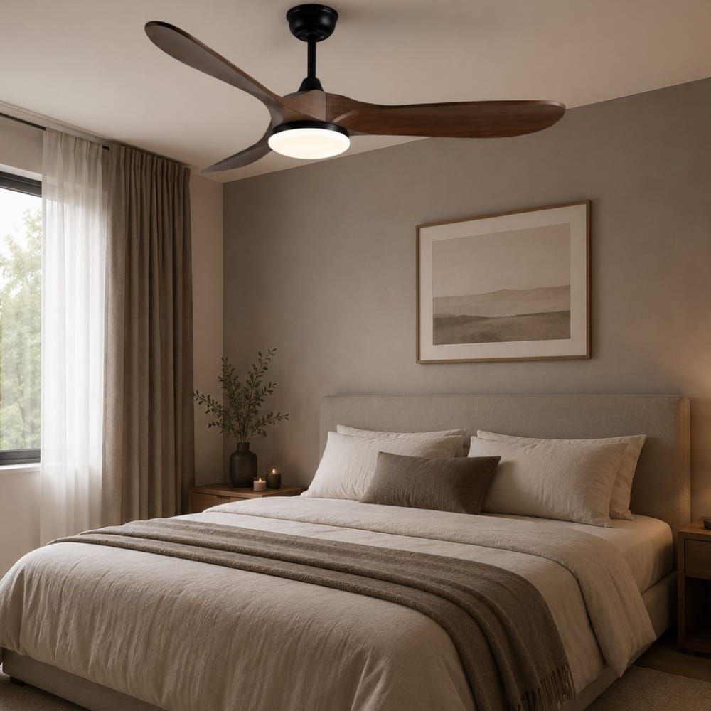 Ventilateur de plafond Maverick avec éclairage, télécommande et moteur DC
